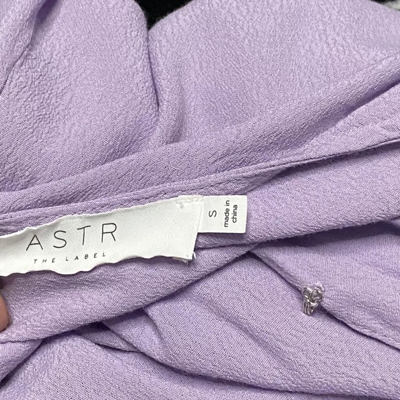 Revolve ASTR The Label Cory Bodysuit Lavender Flutter Sleeve V-neck Womens S Top - Picture 8 of 9